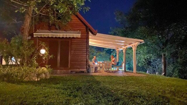 Una Kamp Hotel Bosanska Krupa Exterior foto