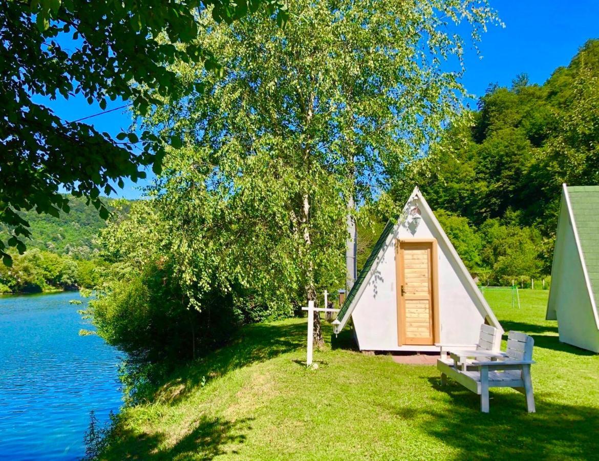 Una Kamp Hotel Bosanska Krupa Exterior foto