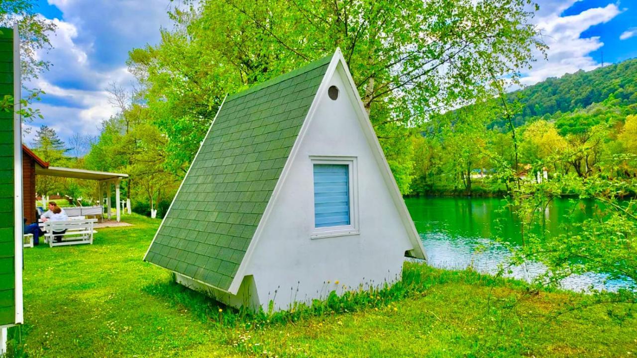 Una Kamp Hotel Bosanska Krupa Exterior foto
